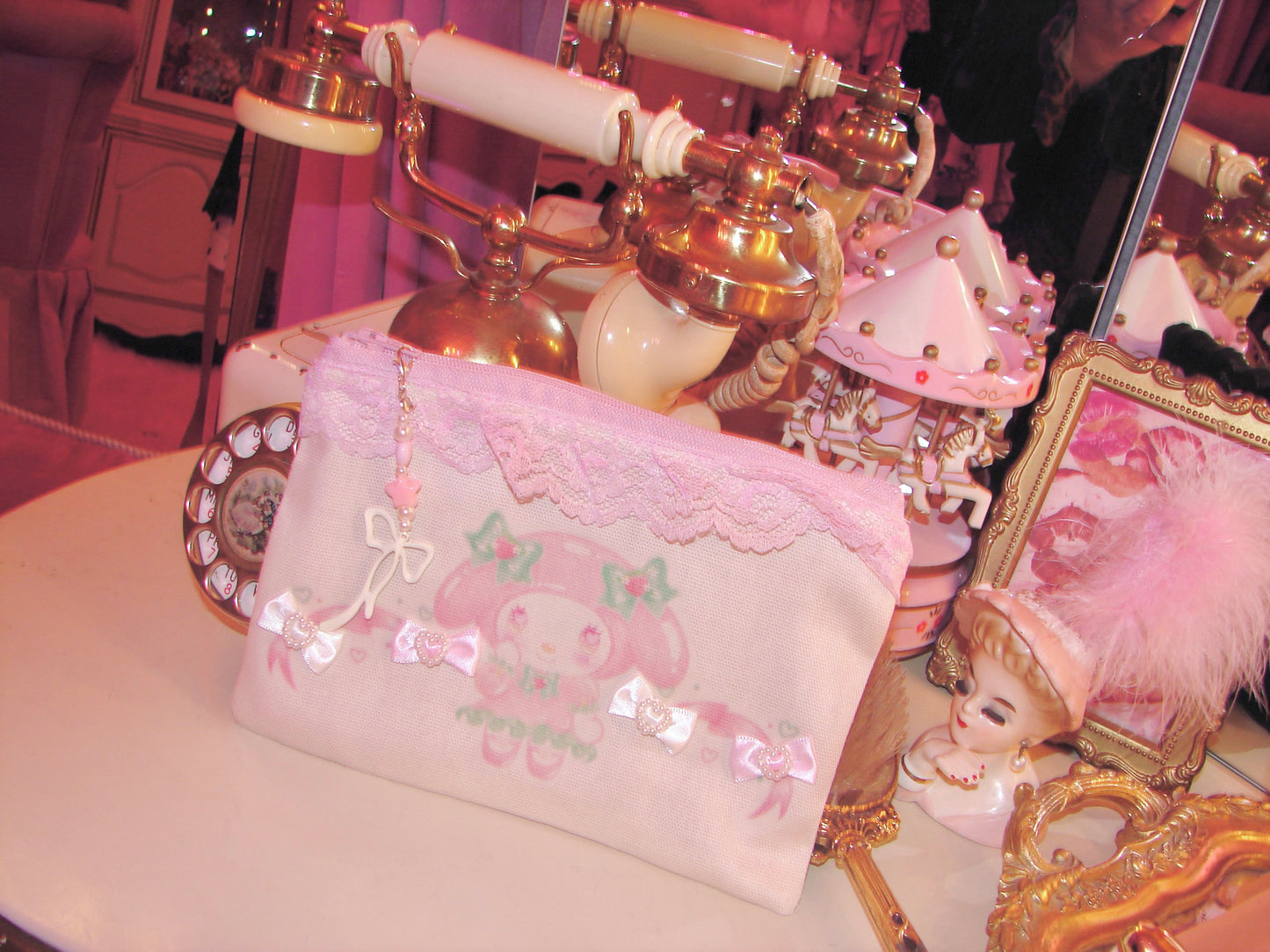 The Melo Makeup bag